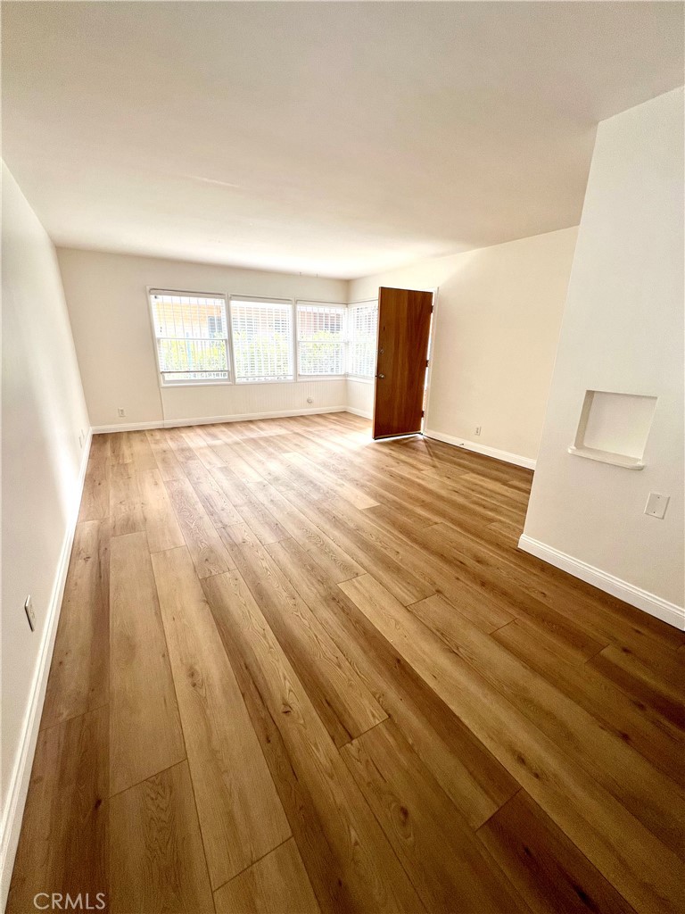1055 E Broadway 3