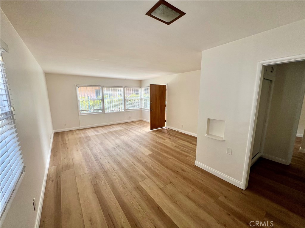 1055 E Broadway 3