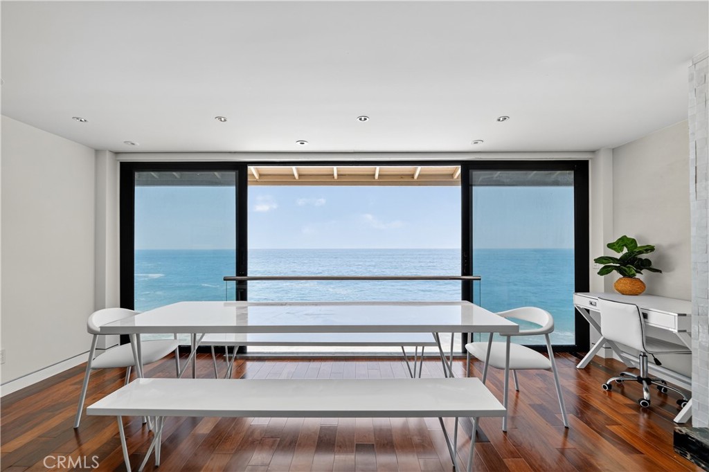 102 Blue Lagoon