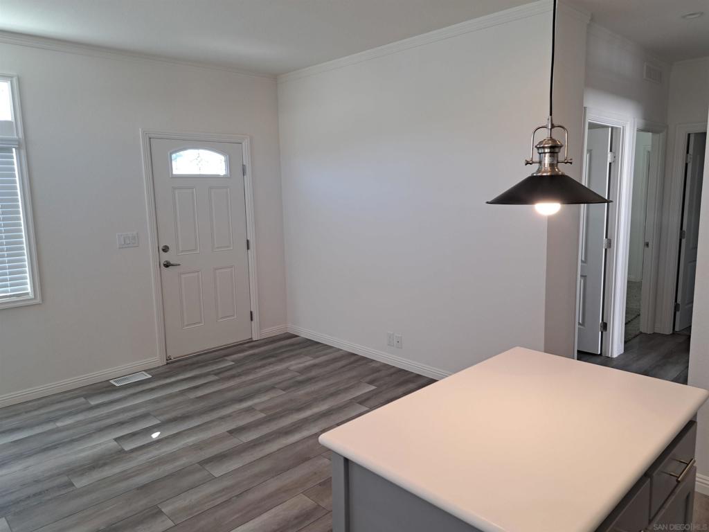 410 S First St 94