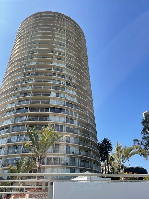 Photo of 700 E Ocean Blvd #1002, Long Beach, CA 90802 (MLS # DW26020999)