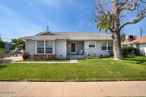 Photo of 10125 Gloria Avenue, North Hills, CA 91343 (MLS # 226001270)