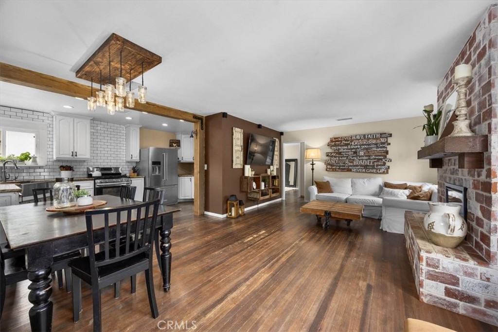 505 W Maple Avenue