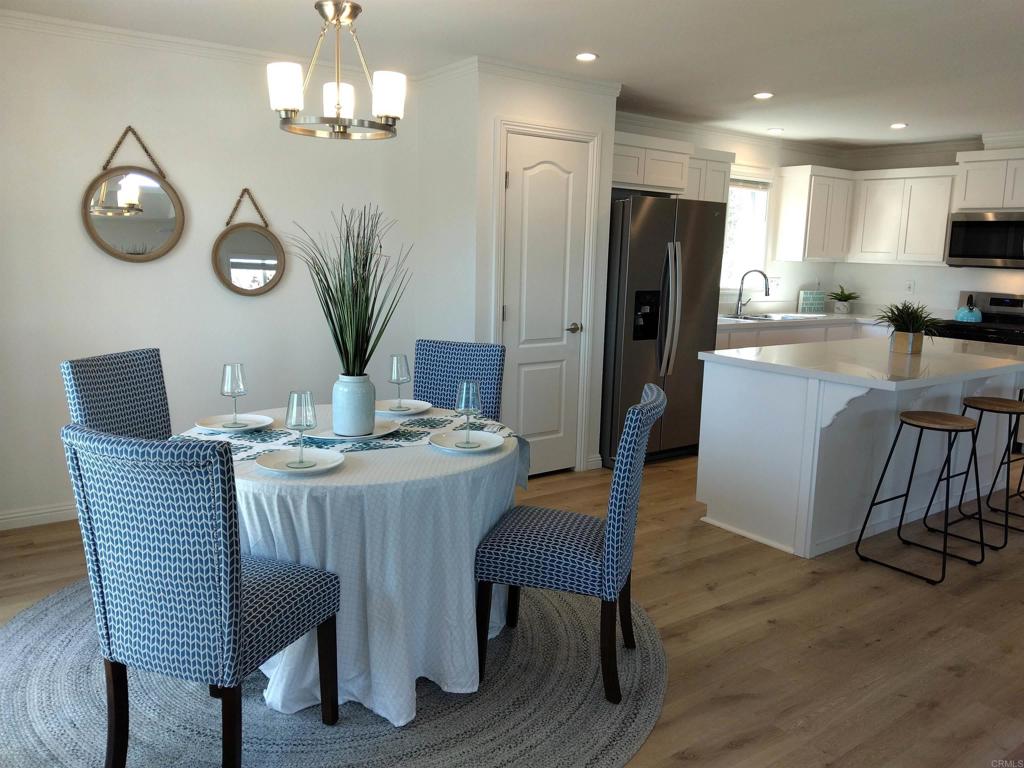 525 W El Norte Parkway 348