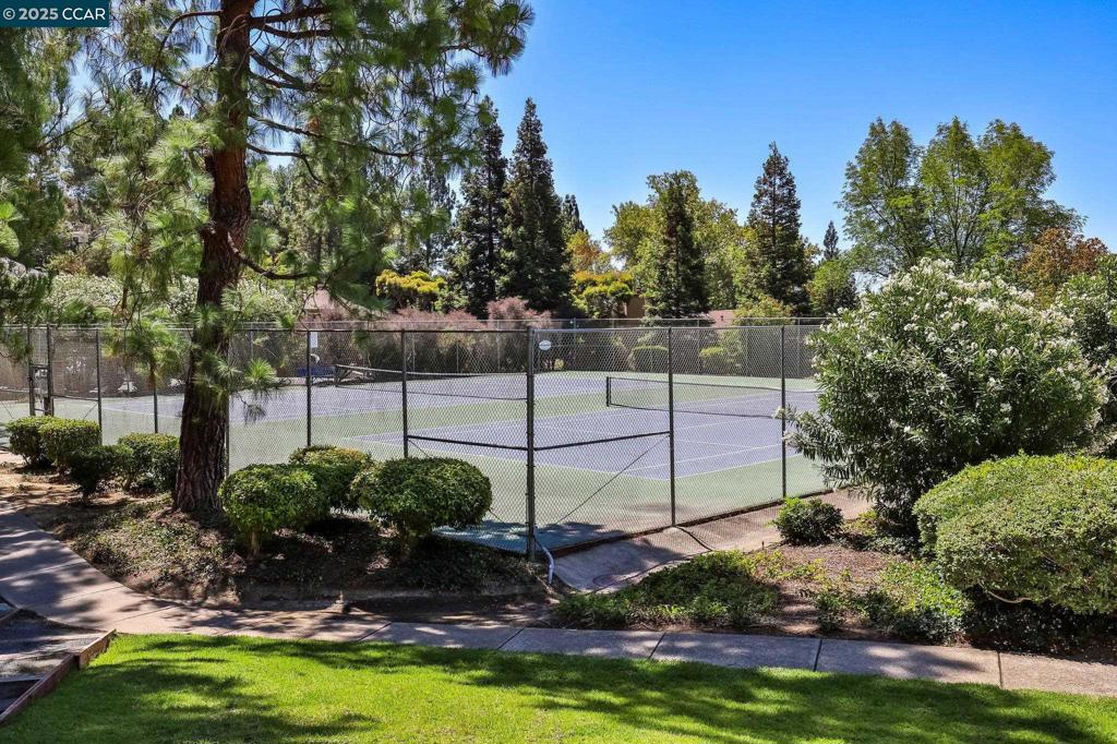 SUNRISE RIDGE - Residential