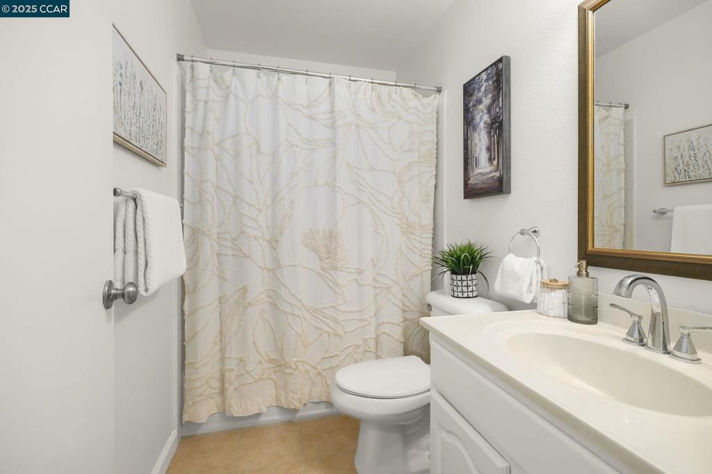 SUNRISE RIDGE - Residential