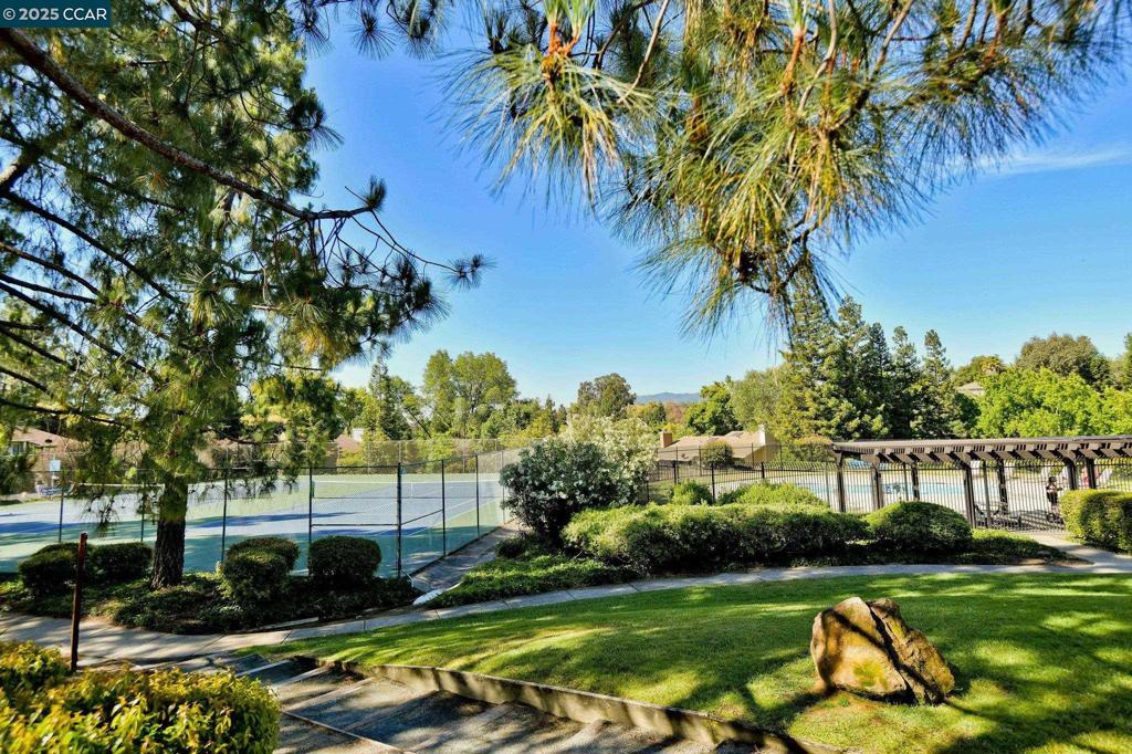 SUNRISE RIDGE - Residential