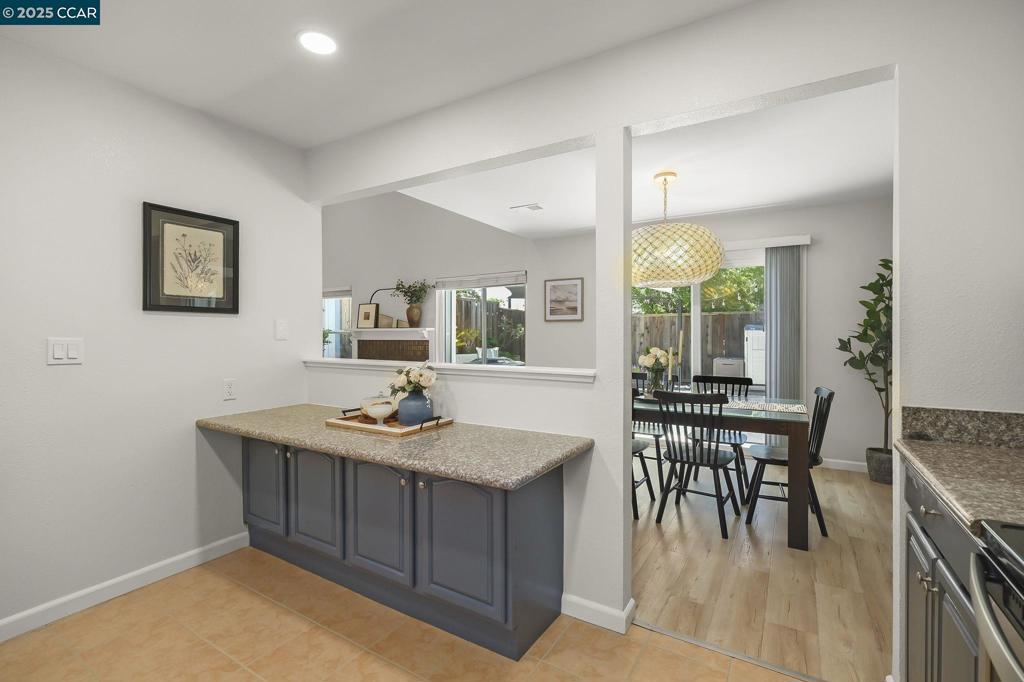 SUNRISE RIDGE - Residential