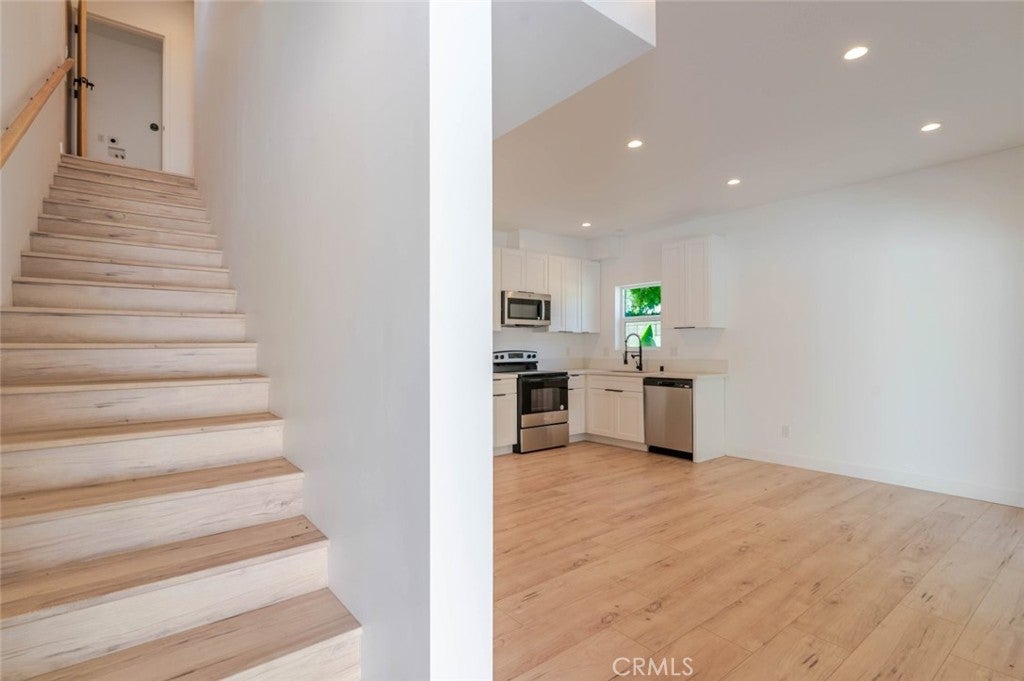 6837 Yolanda Avenue
