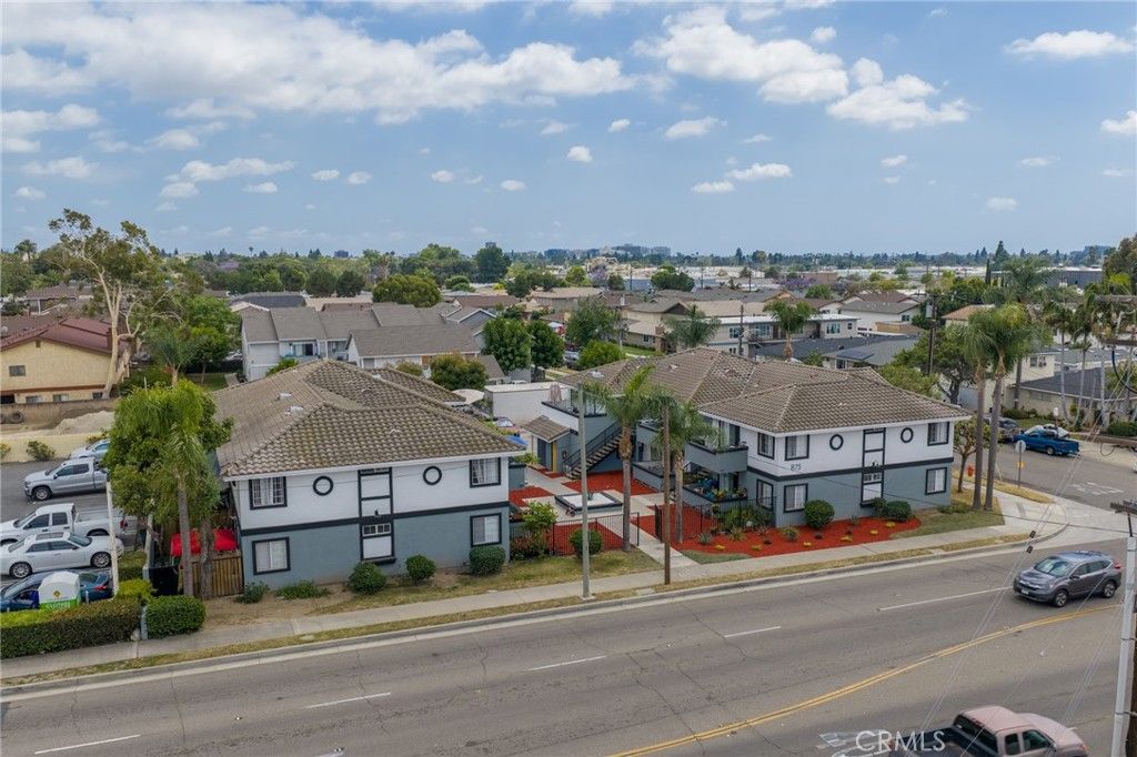Photo of 875 N Olive ST, Orange, CA 92867 (MLS # NP26109126)