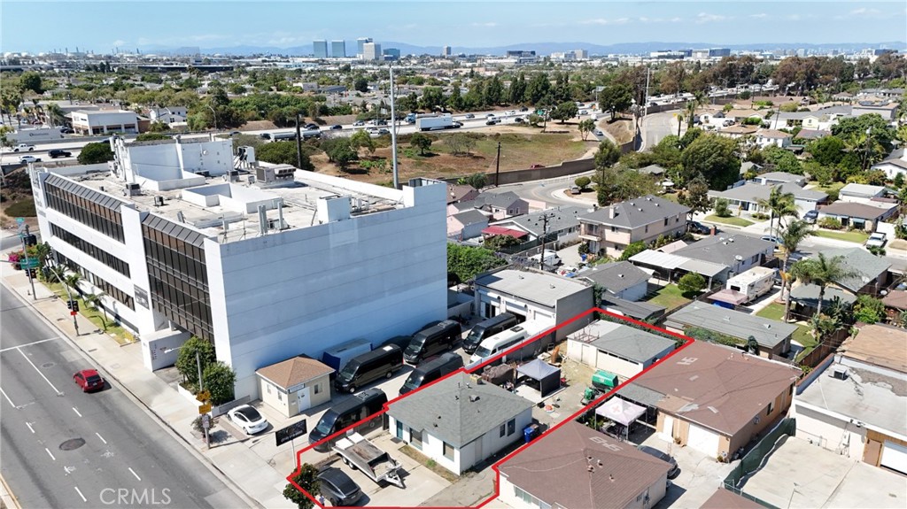 5147 W Rosecrans Avenue