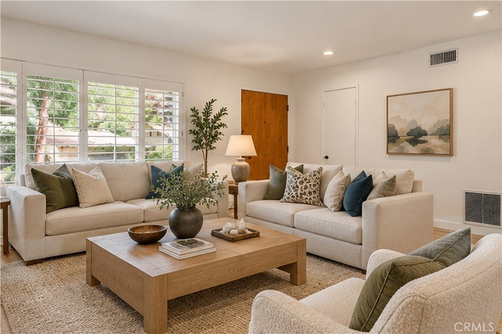 4776 Excelente Drive