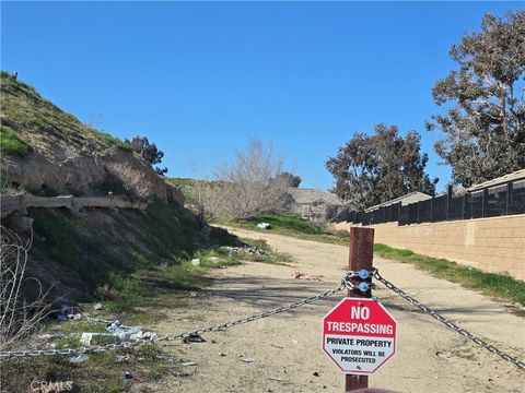 Photo of 14140 14146 Rodeo Drive, Victorville, CA 92395 (MLS # PW26017279)