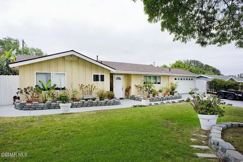 Photo of 846 Calle Nogal, Thousand Oaks, CA 91360 (MLS # 223000762)