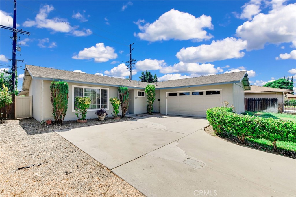 Available to show, North of Loma Linda home, 3 beds/2 bath, 1200 Square ft of living space, on large 9120 square ft.