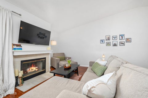 Tiny photo for 881 Warwick Avenue, Thousand Oaks, CA 91360 (MLS # 226003034)