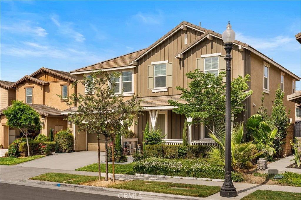 4846 S Wilson