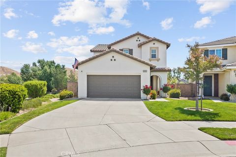 Photo of 33581 Cedar Creek, Lake Elsinore, CA 92532 (MLS # SW26090029)