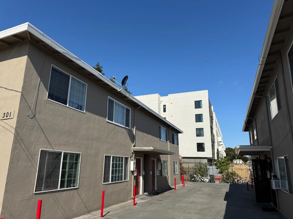 Introducing 301 Pacific Ave., an incredibly clean and well performing 4 unit property. All four units have been renovated. Strong in-place RUBS. In close proximity to all the dining, shopping & entertainment amenities of Downtown Redwood City. Strategically located between San Francisco and San Jose, Redwood City continues to be one of the most dynamic and rapidly growing cities on the mid-Peninsula. The area has experienced significant expansion, with an influx of major technology companies and a thriving downtown core. In recent years, downtown Redwood City has undergone a significant transformation, solidifying its status as a premier destination for businesses, residents, and visitors. Easy access to highways 84, 280, 101. Can be purchased with neighboring property: 307 Pacific Ave.