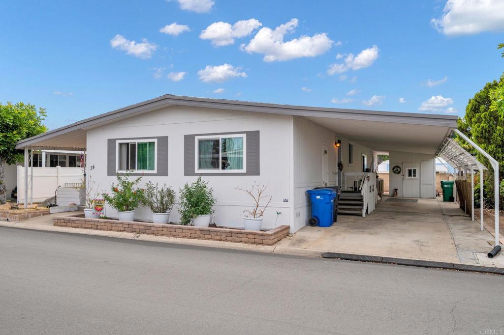 9255 N Magnolia Avenue 34