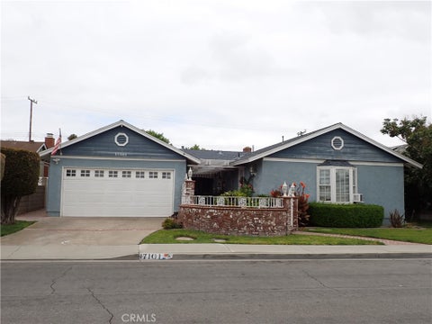 Photo of 17101 Hague LN, Huntington Beach, CA 92647 (MLS # PW26135418)