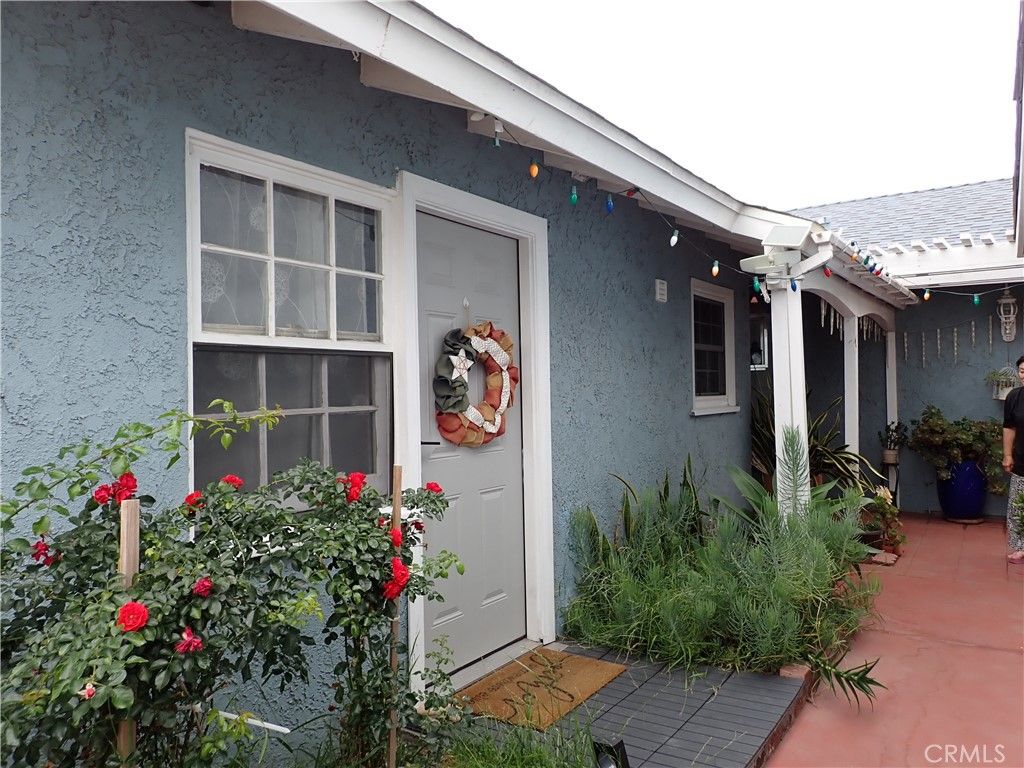 Photo of 17101 Hague LN, Huntington Beach, CA 92647 (MLS # PW26135418)
