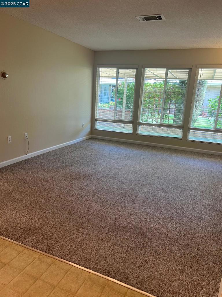 SUNNY GLEN - Residential