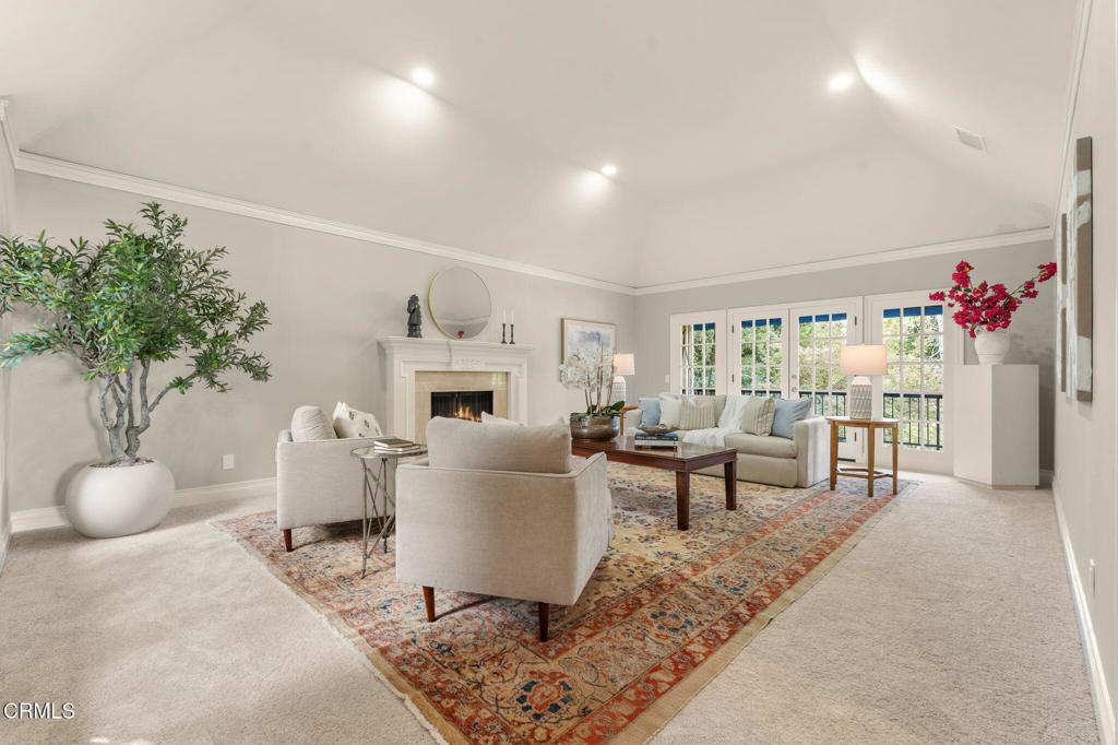 1565 S Oak Knoll Avenue