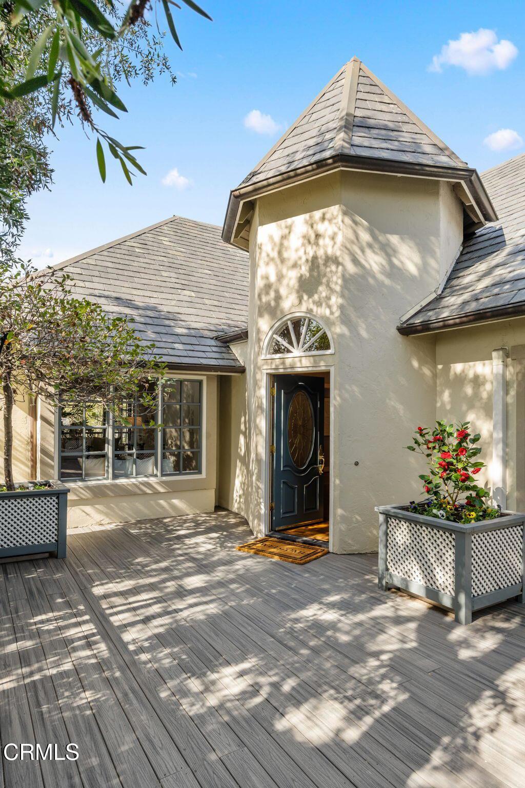 1565 S Oak Knoll Avenue