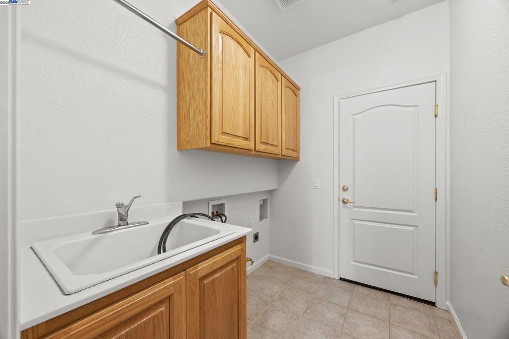 SUMMERSET 4 - Residential