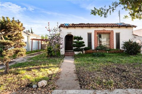 Photo of 1248 W 162nd St, Gardena, CA 90247 (MLS # PV26020460)