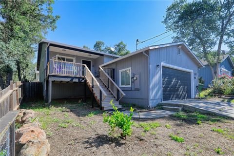 Photo of 15776 33rd AVE, Clearlake, CA 95422 (MLS # LC26101733)
