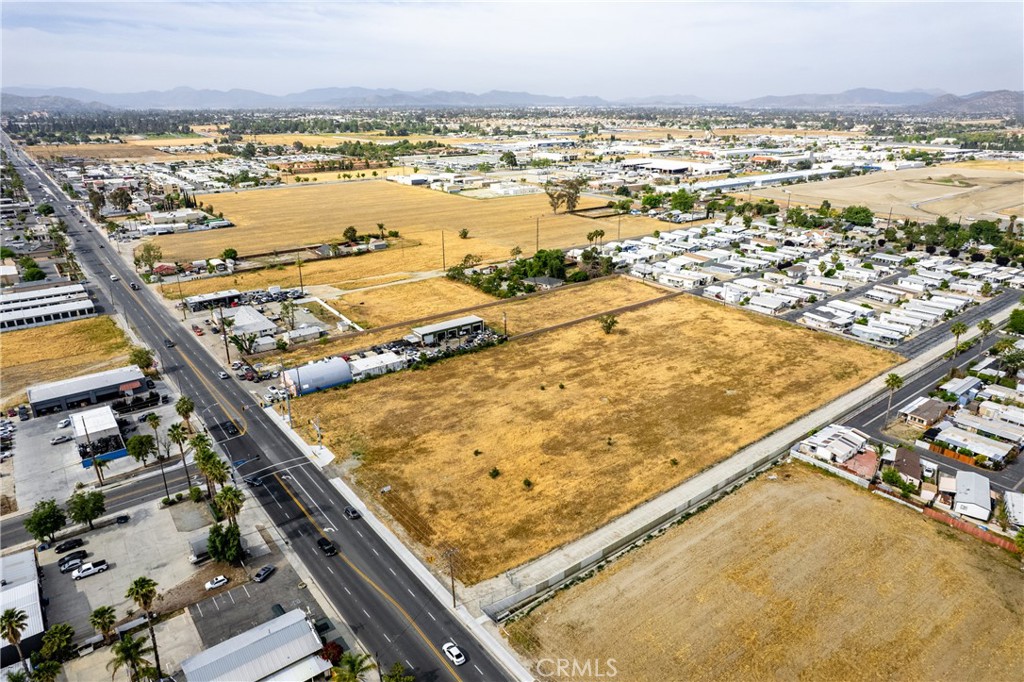 0 SAN JACINTO