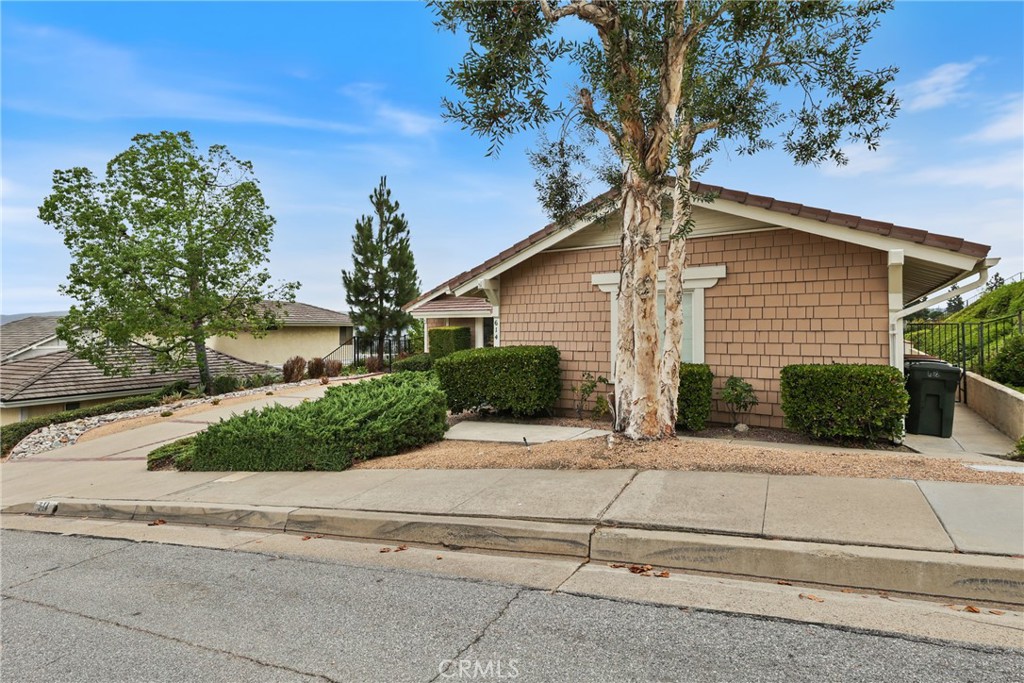 614 S Pathfinder Trail
