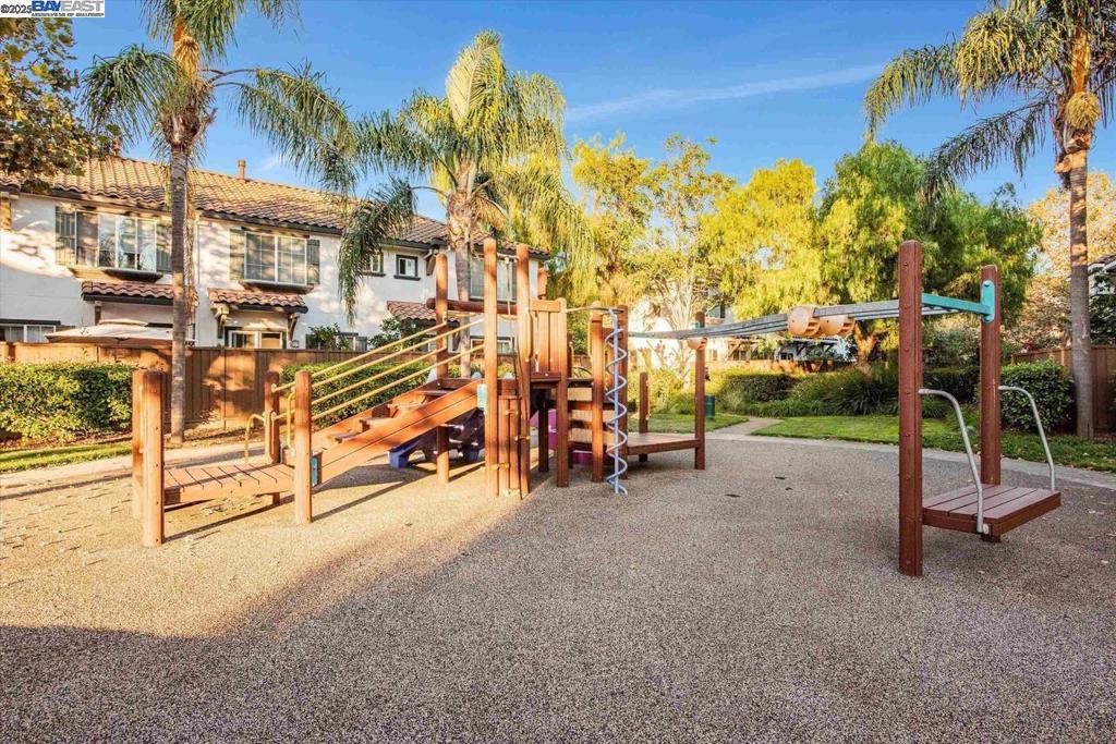 MONTE VISTA - Residential