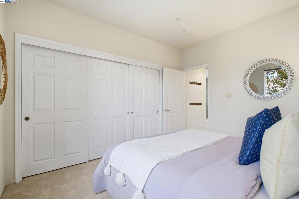 MONTE VISTA - Residential