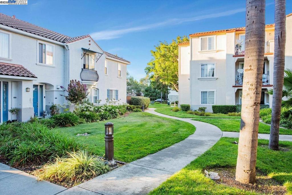 MONTE VISTA - Residential