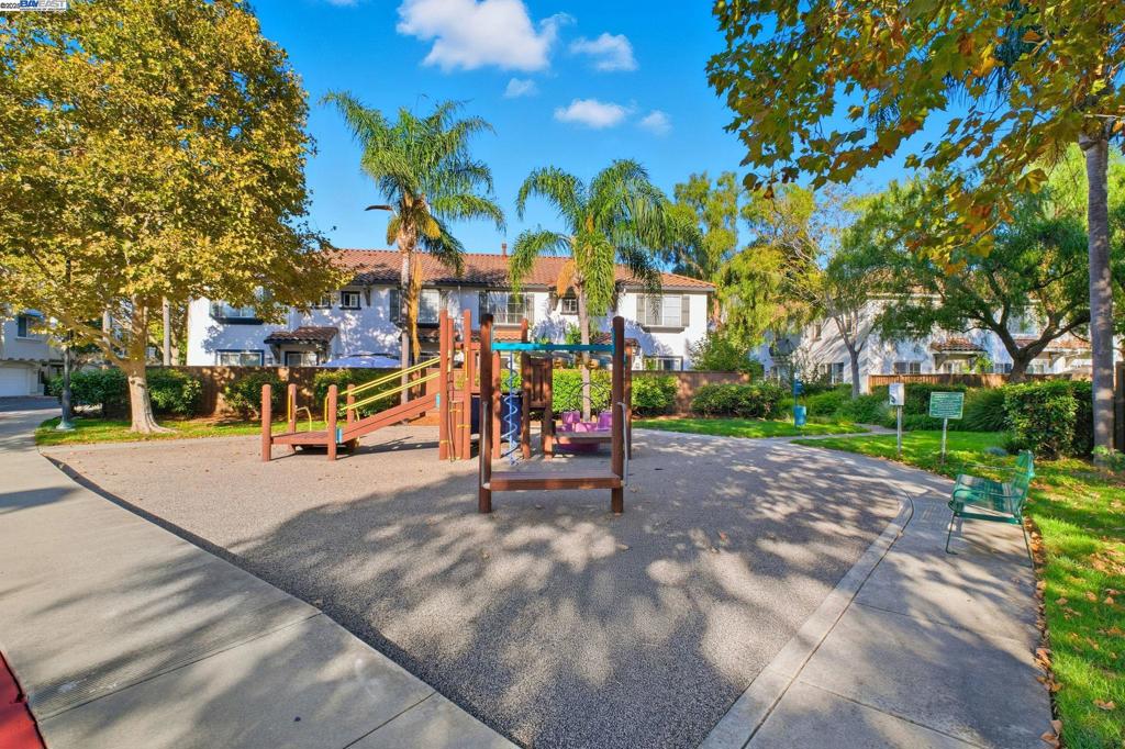 MONTE VISTA - Residential