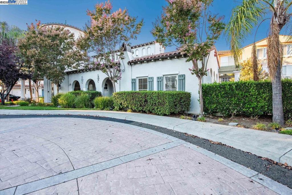 MONTE VISTA - Residential