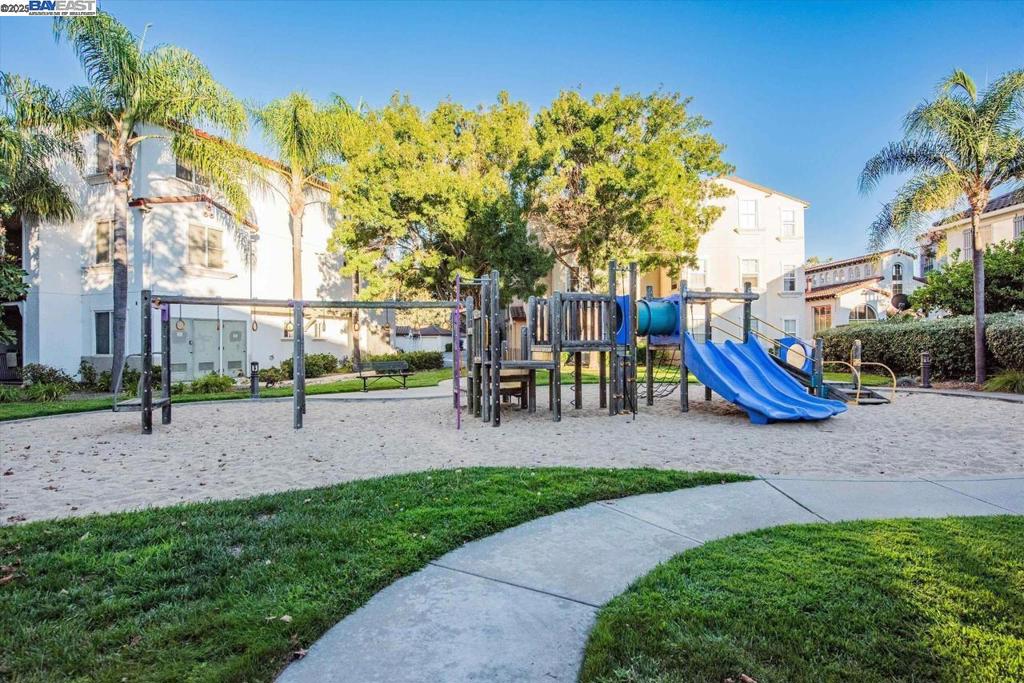 MONTE VISTA - Residential