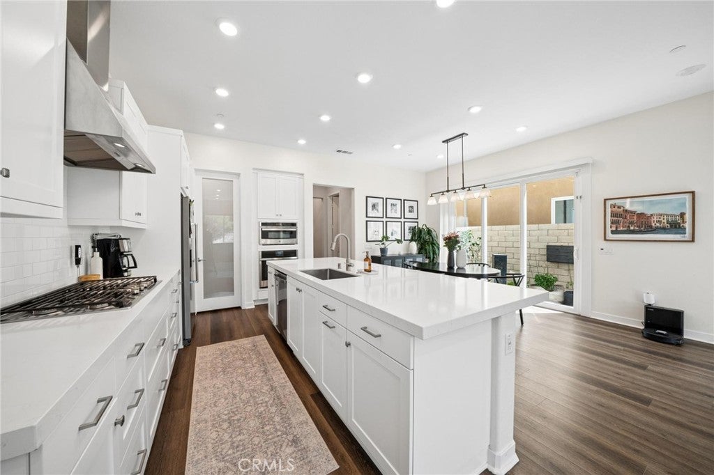 27262 Narrowleaf Willow Lane