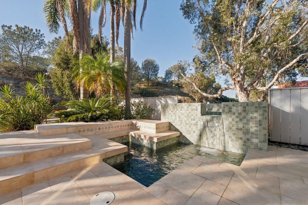 13083 Caminito Pointe Del Mar