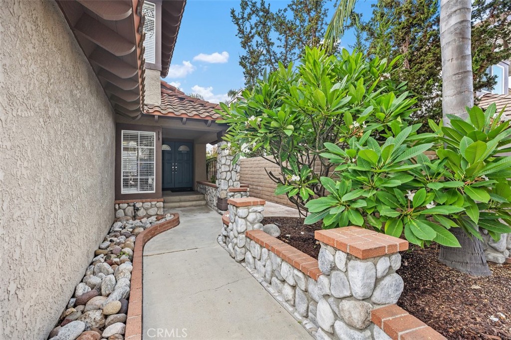 Alicia Knolls (ALK) - Residential Lease