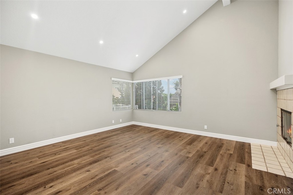 Alicia Knolls (ALK) - Residential Lease