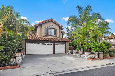 Photo of 24772 Hendon St, Laguna Hills, CA 92653 (MLS # OC25243299) Photo of 24772 Hendon St, Laguna Hills, CA 92653 (MLS # OC25243299)