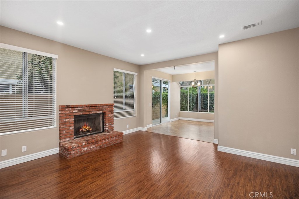 Alicia Knolls (ALK) - Residential Lease