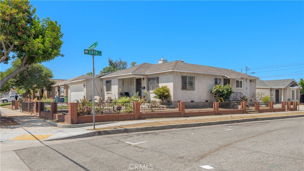 11905 Freeman