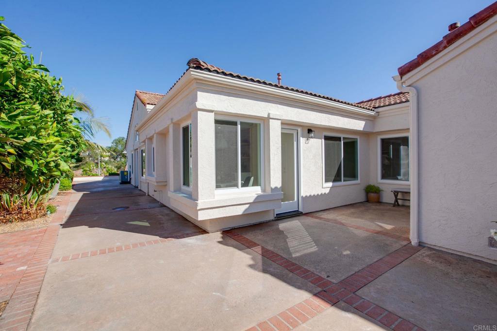1523 Camino Linda Drive
