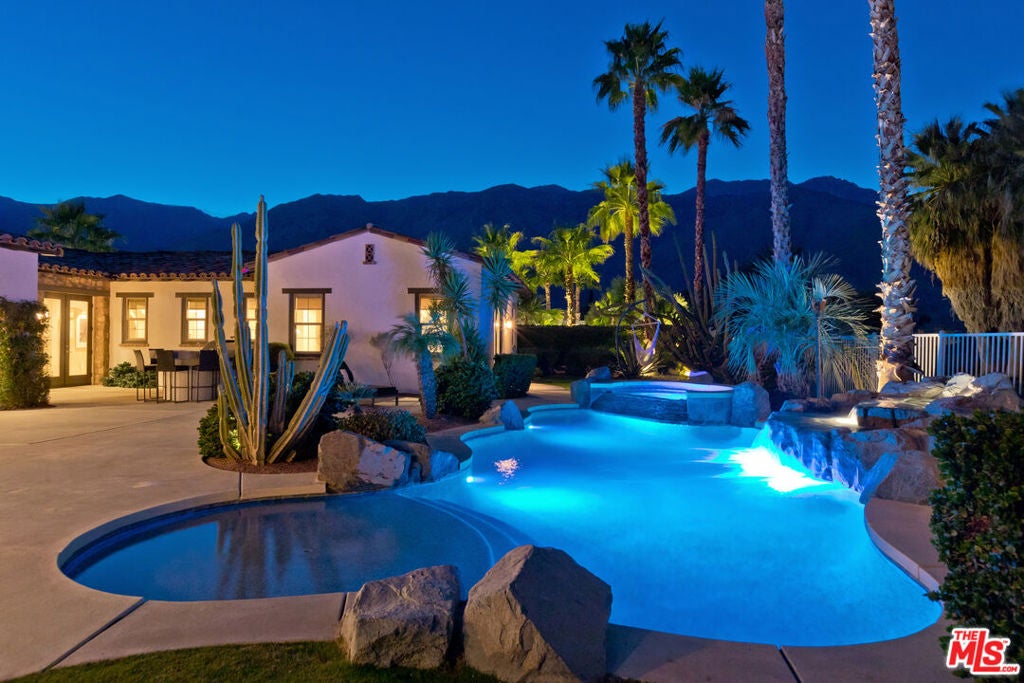 1062 Bella Vista Vista