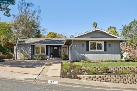 Photo of 1651 1651 Mendota Court Ct, Walnut Creek, CA 94597 (MLS # 41126325)